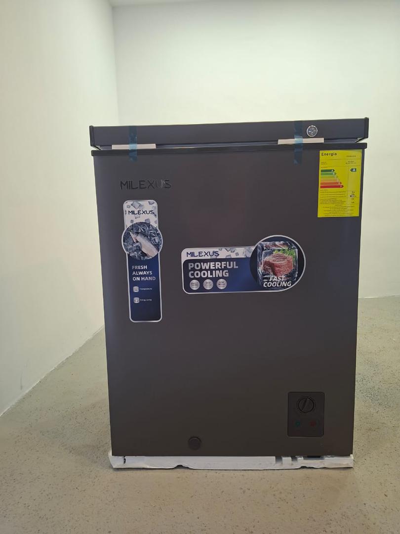 Nevera de 4.2 pies milexus con 🔑